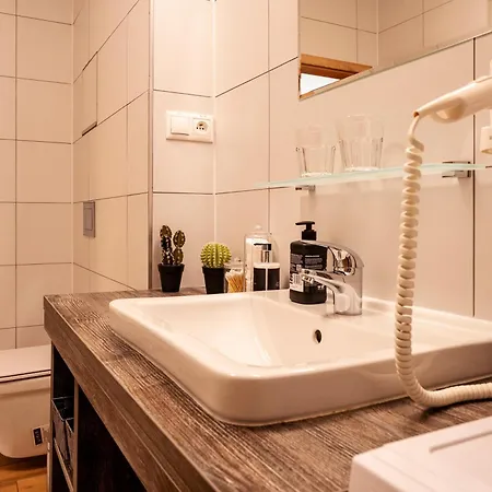 Aparthotel Apartmanovy Dom Stiavnica