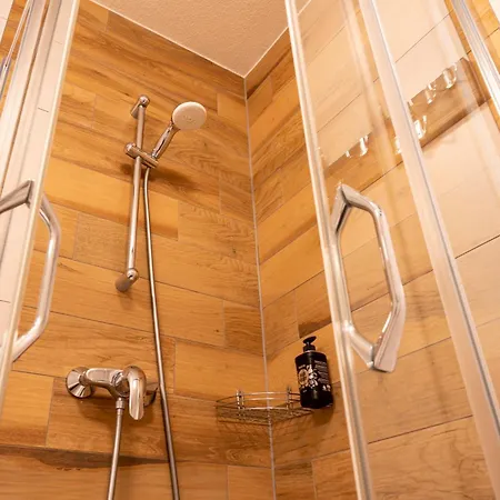 Aparthotel Apartmanovy Dom Stiavnica *