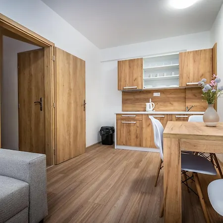 Apartmanovy Dom Stiavnica Aparthotel *