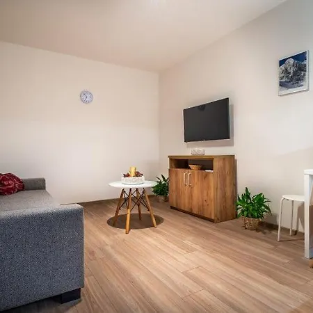 Apartmanovy Dom Stiavnica 3*